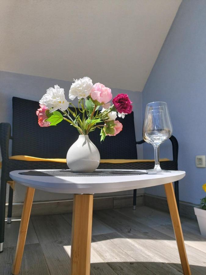 Elegant Inn Госпич Экстерьер фото